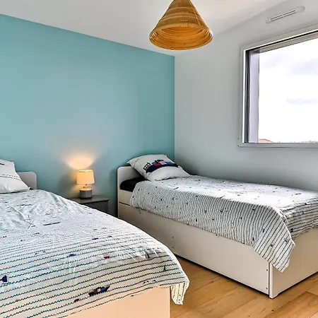 بيت للعطل Des Loups De