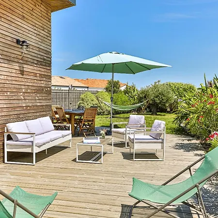 Des Loups De Holiday home